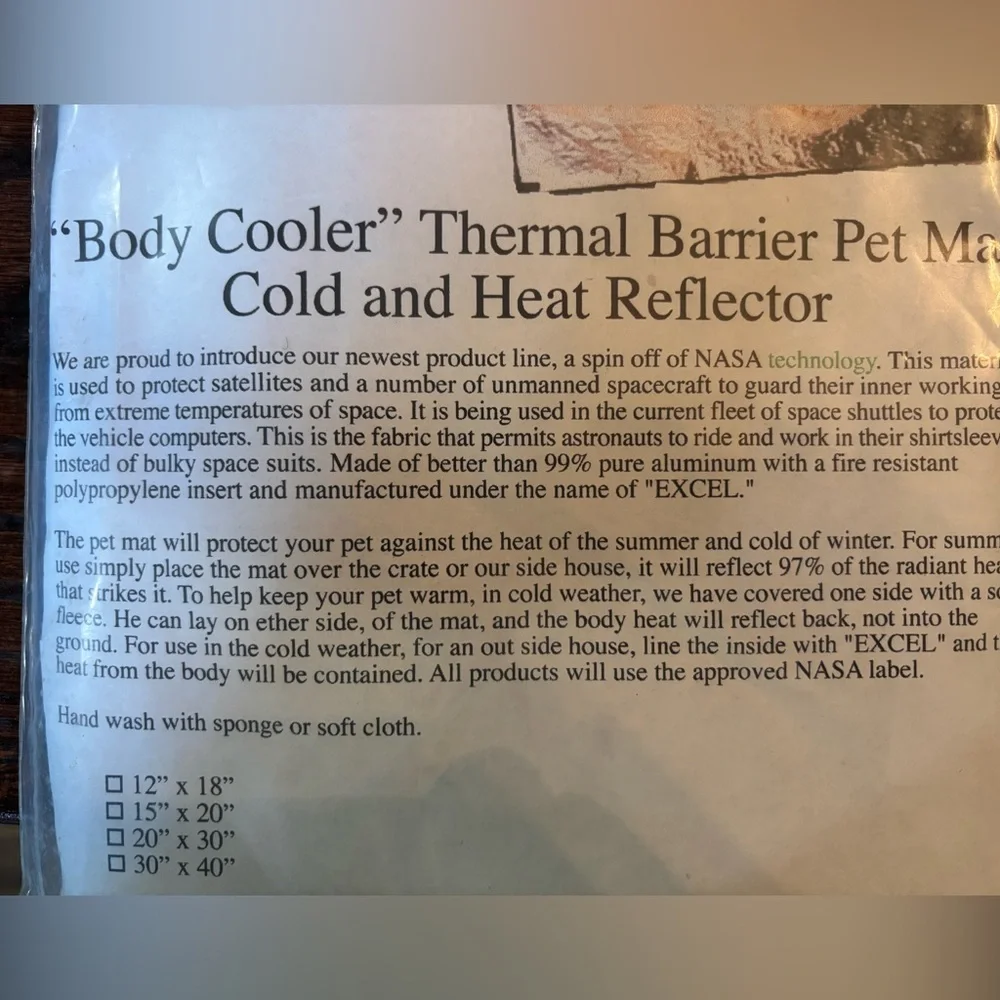 Body cooler thermal barrier pet mat cold & heat reflector NASA tech 15x20 2 mats